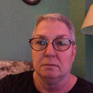 Meet your Posher, Lauralee